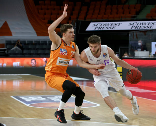 福登等年轻 福登等年轻